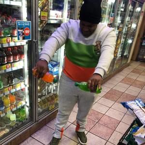 Meet your Posher, Fye